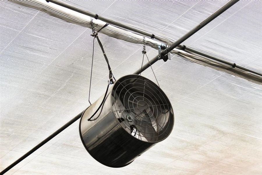 تأثیر فن‌های اگزاست و فن‌های سیرکوله برعملکرد گرمای جت هیتر